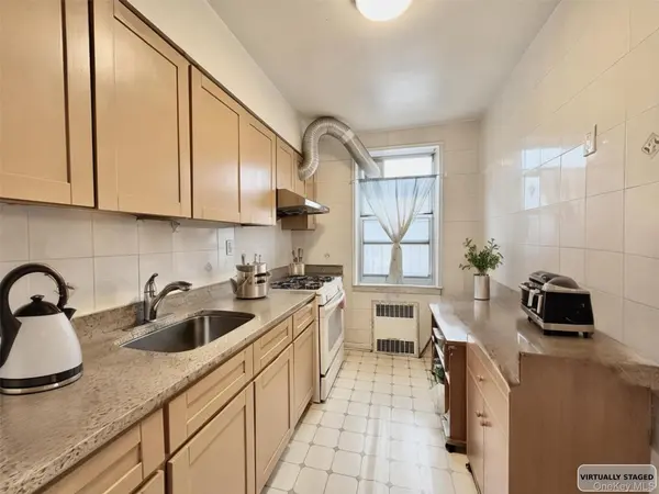 26-21 Union ST #2D, Flushing, NY 11354