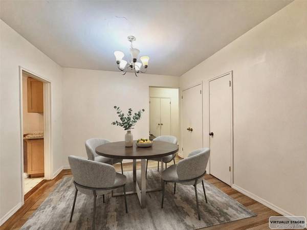 26-21 Union ST #2D, Flushing, NY 11354