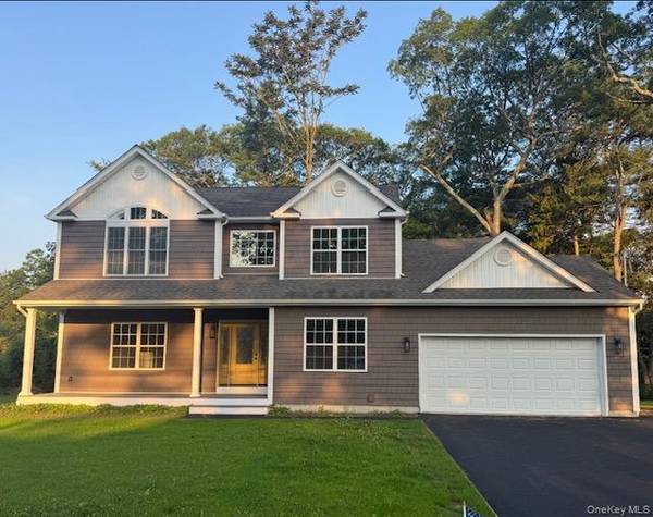 2384 A N/C Walnut AVE, Ronkonkoma, NY 11779