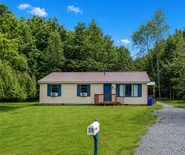 29 Edward DR, Loch Sheldrake, NY 12759