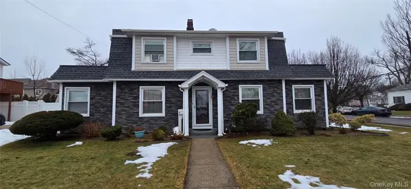2 Sportsmans AVE, Freeport, NY 11520