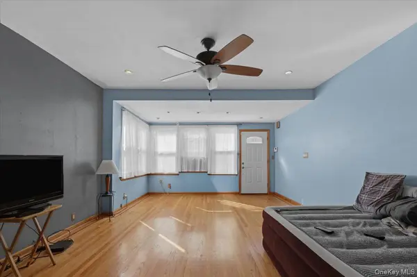 7535 60th PL, Glendale, NY 11385