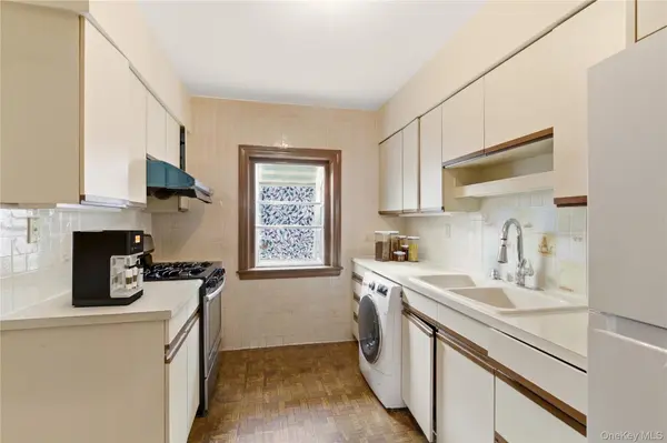 56-20 217th ST, Bayside, NY 11364