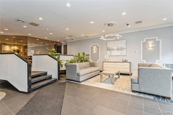 500 High Point DR #412, Hartsdale, NY 10530