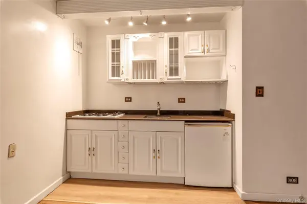 72-61 113th ST #4B, Forest Hills, NY 11375