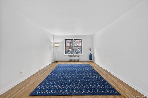 37-20 87th ST #1D, Jackson Heights, NY 11372