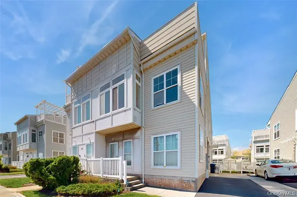 6910 Beach Front RD, Arverne, NY 11692
