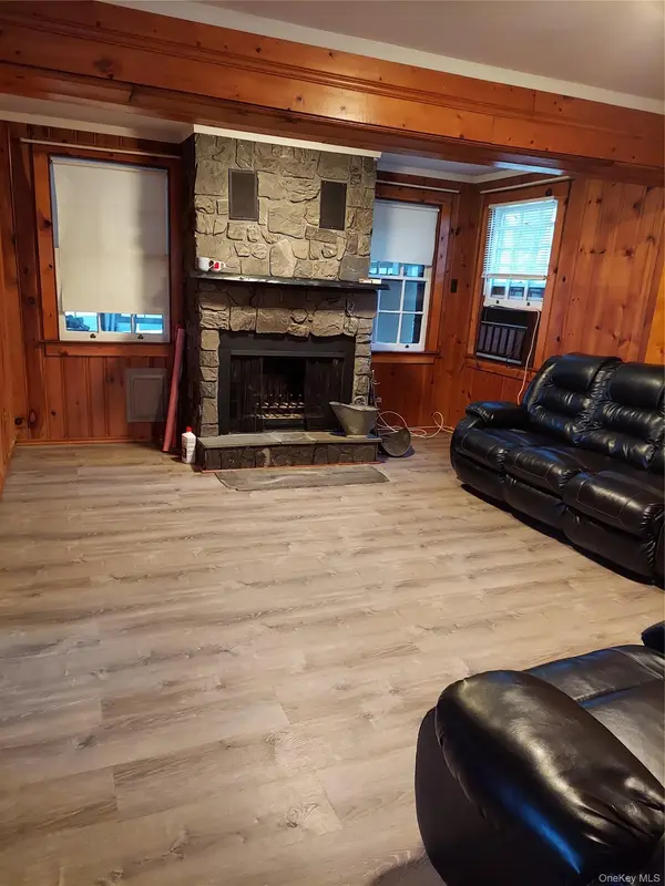 8 Central AVE, White Lake, NY 12786