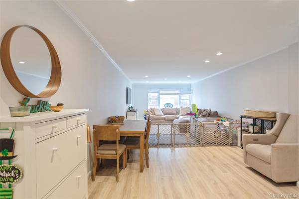 740 E Broadway #4D, Long Beach, NY 11561