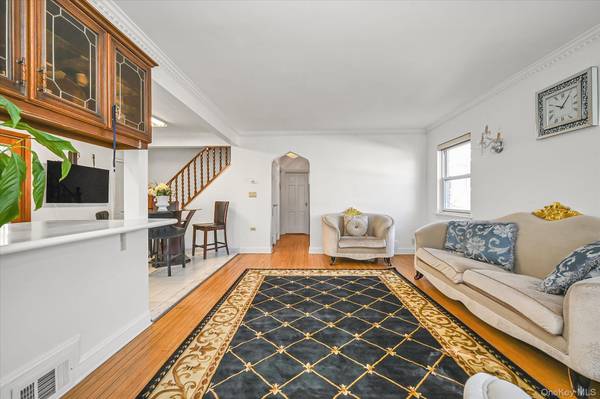18432 Cambridge RD, Jamaica Estates, NY 11432