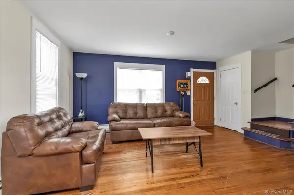 16 Fairfield AVE, Port Washington, NY 11050