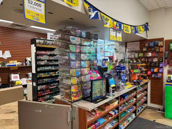 367 Sunrise HWY, West Babylon, NY 11704