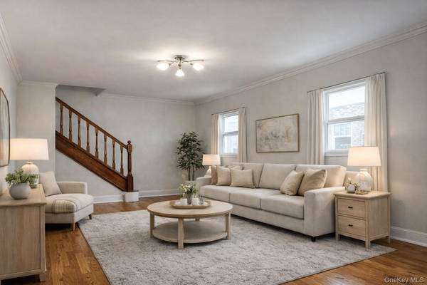 7321 182nd ST, Fresh Meadows, NY 11366