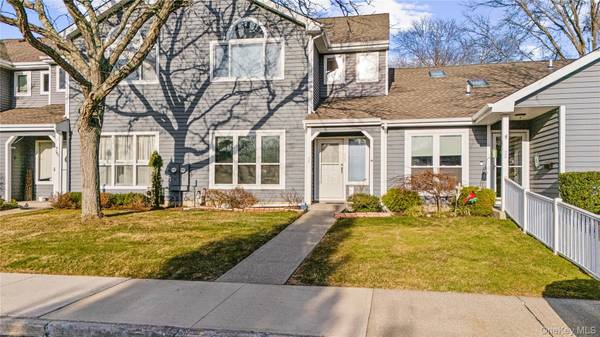 738 Birchwood Park DR, Middle Island, NY 11953