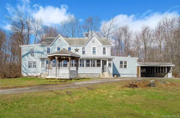 166 Brookside Farms, Newburgh, NY 12550