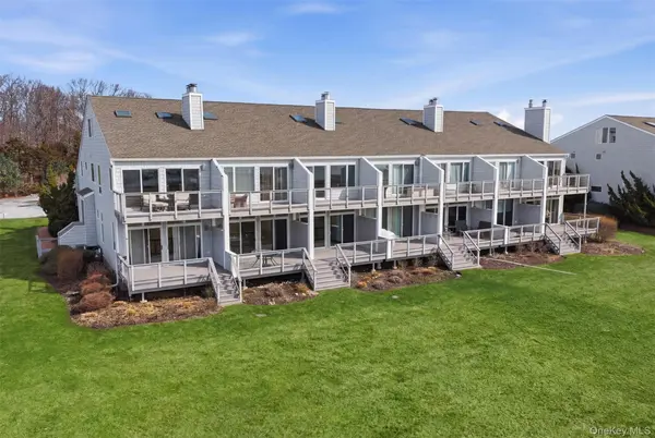 2460 Shipyard LN #5G2, East Marion, NY 11939