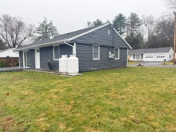 30 Melissa RD, Kingston, NY 12401