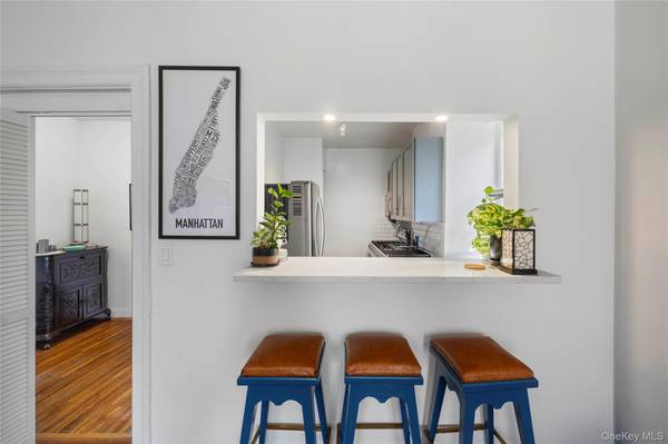 2199 Holland AVE #5P, Bronx, NY 10462