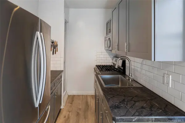 2199 Holland AVE #5P, Bronx, NY 10462