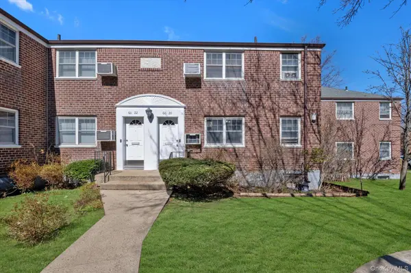 60-22 251st ST ##2-504, Little Neck, NY 11362
