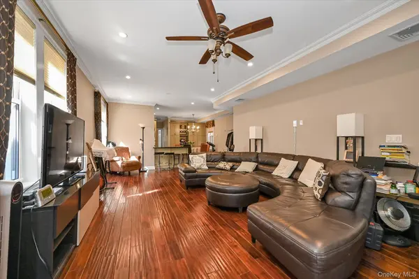 29-42 164th ST, Flushing, NY 11358