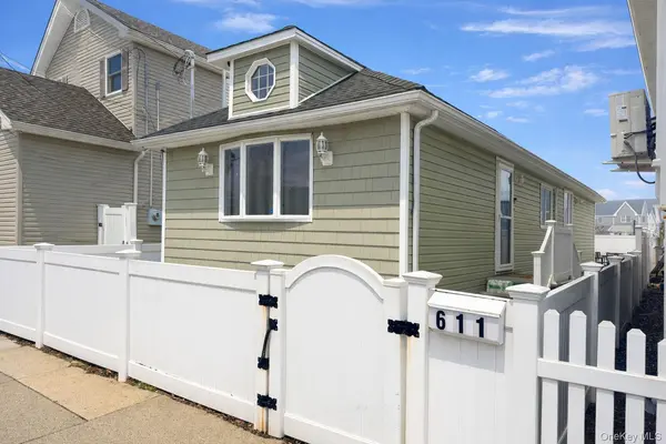 611 West RD, Broad Channel, NY 11693