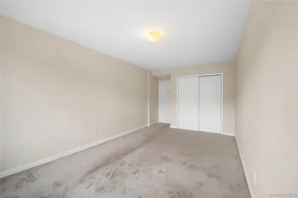 215-12 47th #2D-12, Bayside, NY 11361