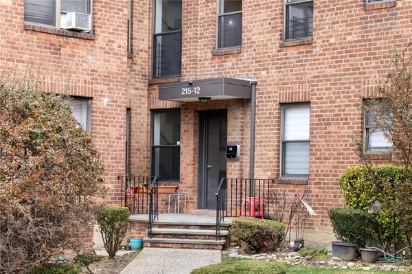 215-12 47th #2D-12, Bayside, NY 11361