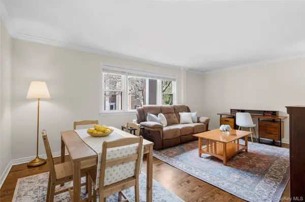 1825 Palmer AVE #2D, Larchmont, NY 10538