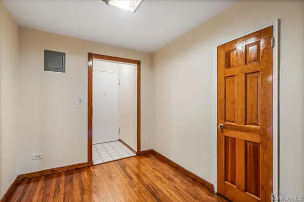 8450 169th ST #306, Jamaica, NY 11432