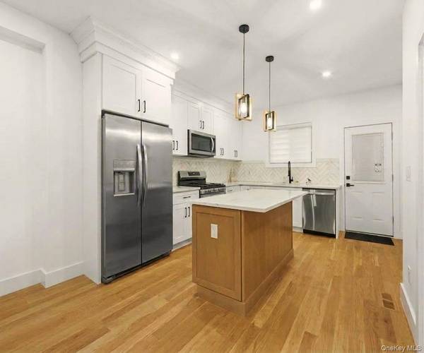 1173 E 43rd ST, Brooklyn, NY 11210