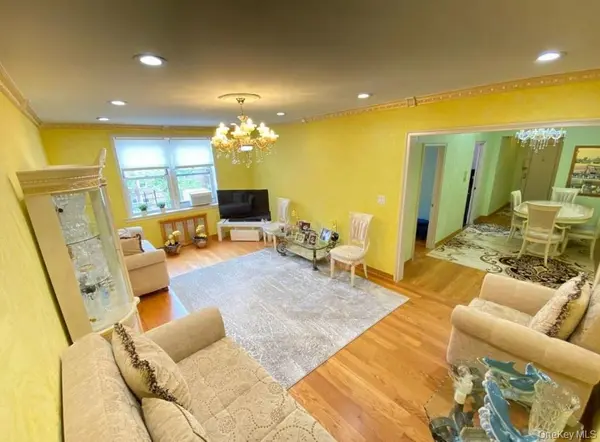 6361 99th Street #D4, Rego Park, NY 11374