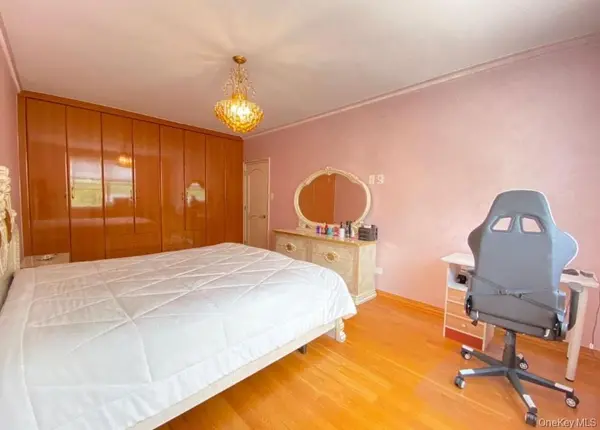 6361 99th Street #D4, Rego Park, NY 11374