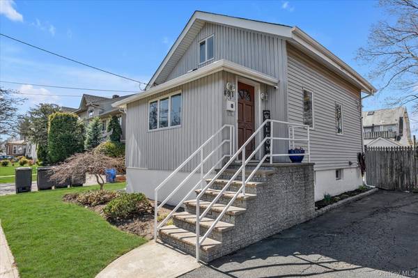 491 Oakland AVE, Cedarhurst, NY 11516
