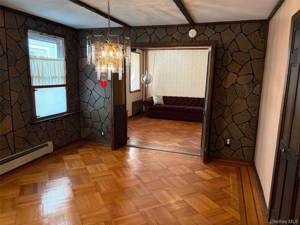 9535 94th ST, Ozone Park, NY 11416