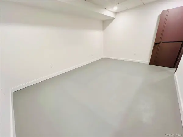 42-23 162nd ST, Flushing, NY 11358