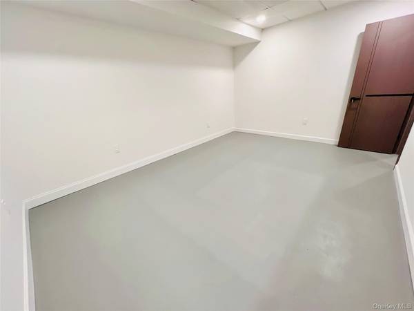 42-23 162nd ST, Flushing, NY 11358
