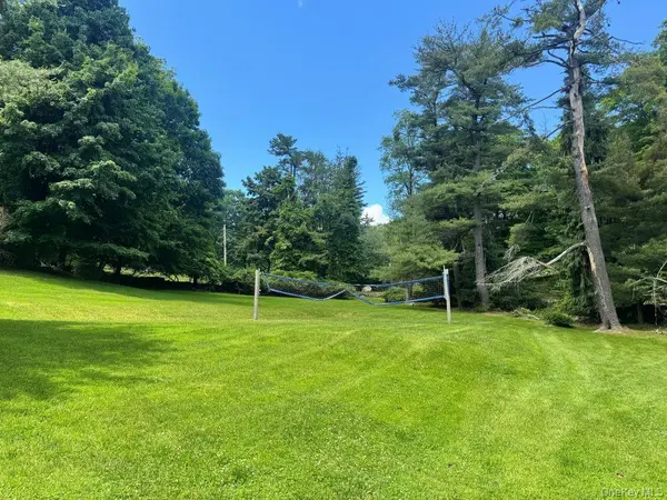 255 Mountain RD, Irvington, NY 10533