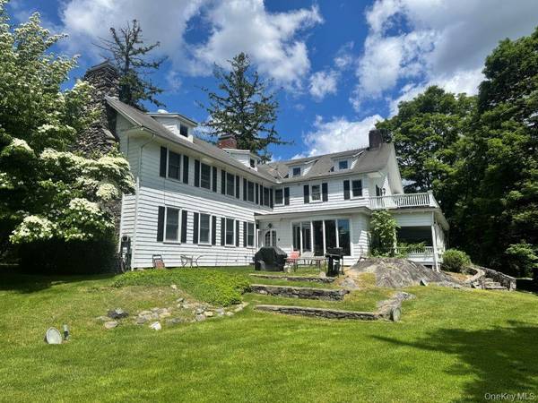 255 Mountain RD, Irvington, NY 10533