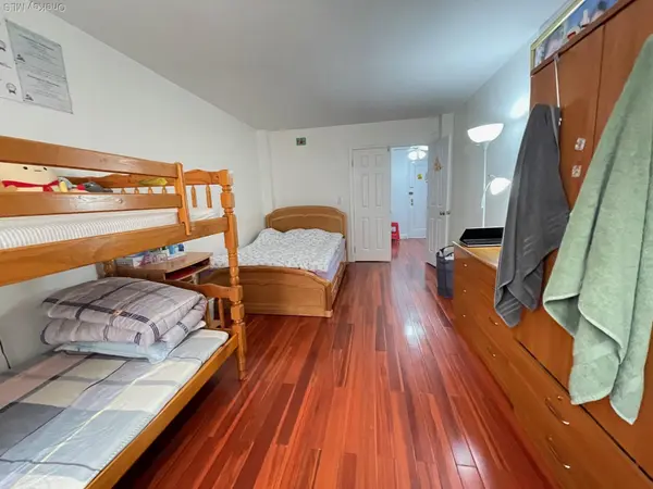 43-35 union ST #2M, Flushing, NY 11355