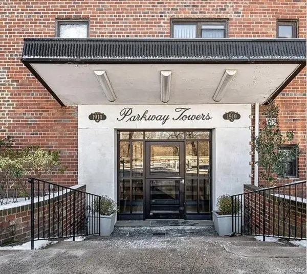1910 Pelham Pkwy #3H, Bronx, NY 10461