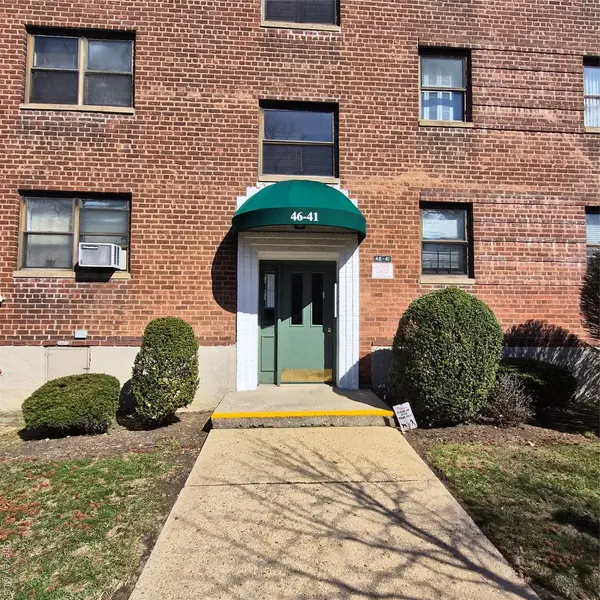 46-41 215 ST #2B, Bayside, NY 11361