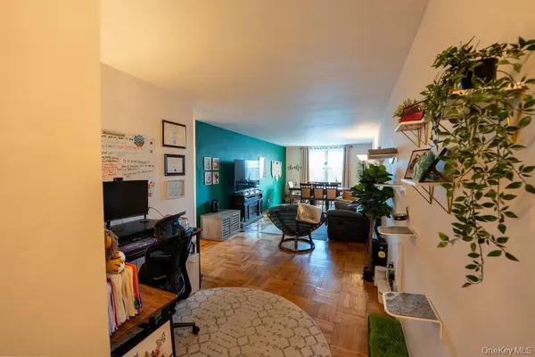 1304 Midland AVE #C25, Yonkers, NY 10704