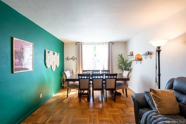 1304 Midland AVE #C25, Yonkers, NY 10704