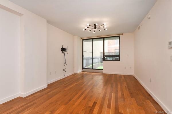 10620 70th AVE #2D, Forest Hills, NY 11375