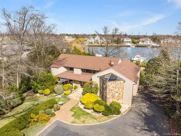 214 Cedar AVE, Hewlett Bay Park, NY 11557