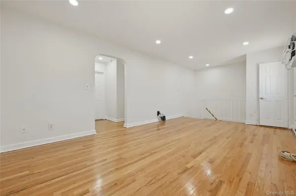 260-55 Union TPKE #B, Glen Oaks, NY 11004