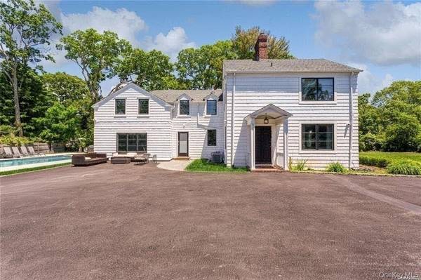 230 Ocean AVE, Lawrence, NY 11559