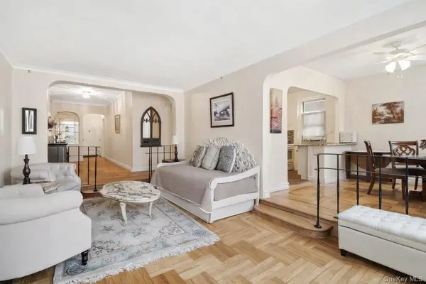 601 Pelham Pkwy #106, Bronx, NY 10467