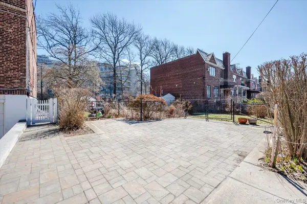 1776 Seminole AVE, Bronx, NY 10461